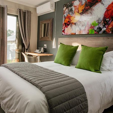 Vinique Guesthouse Mbombela Dış mekan fotoğraf